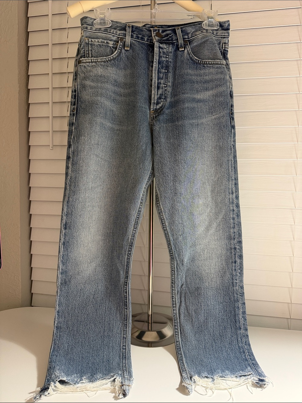 Woman Light Blue Washed Straight-Leg Jeans